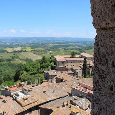Torre Salvucci Maggiore Medieval Tower Experience サン・ジミニャーノ エクステリア 写真