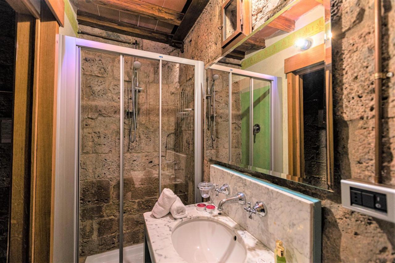 Torre Salvucci Maggiore Medieval Tower Experience サン・ジミニャーノ エクステリア 写真