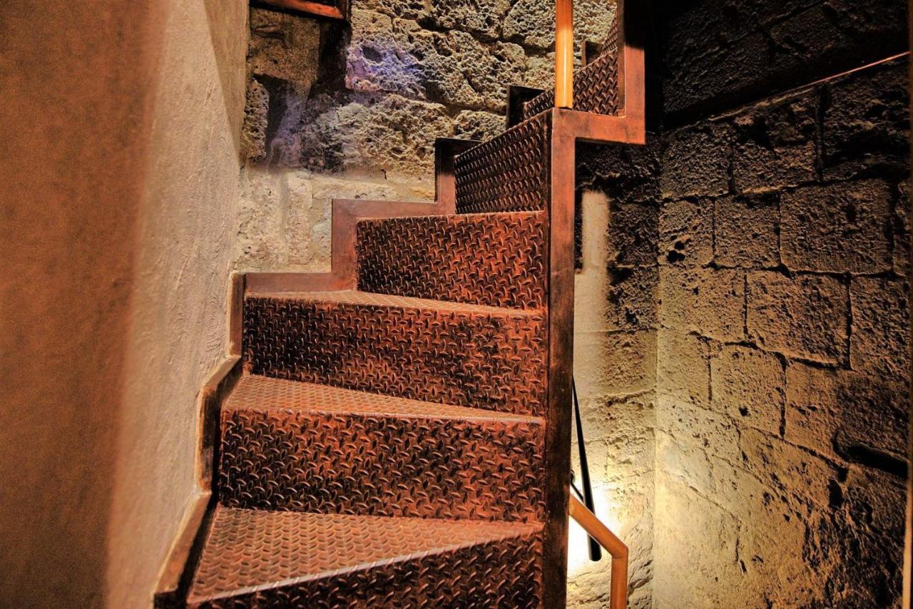 Torre Salvucci Maggiore Medieval Tower Experience サン・ジミニャーノ エクステリア 写真